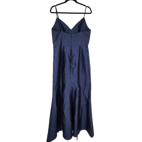 Alfred Sung D758 Sateen Twill V-Neck Bridesmaid Gown in Midnight Blue Size 16 - Picture 3 of 6